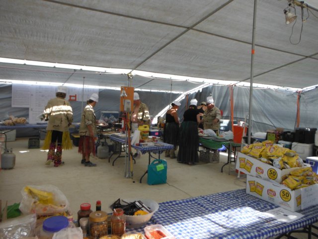 polyparadisekitchen2.jpg