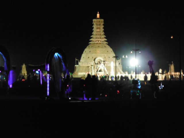 templeatnight.jpg